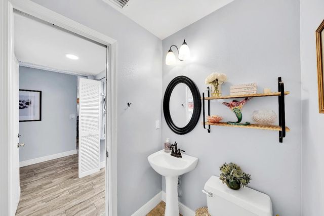 6204 NW 74th Court, Parkland, FL 33067