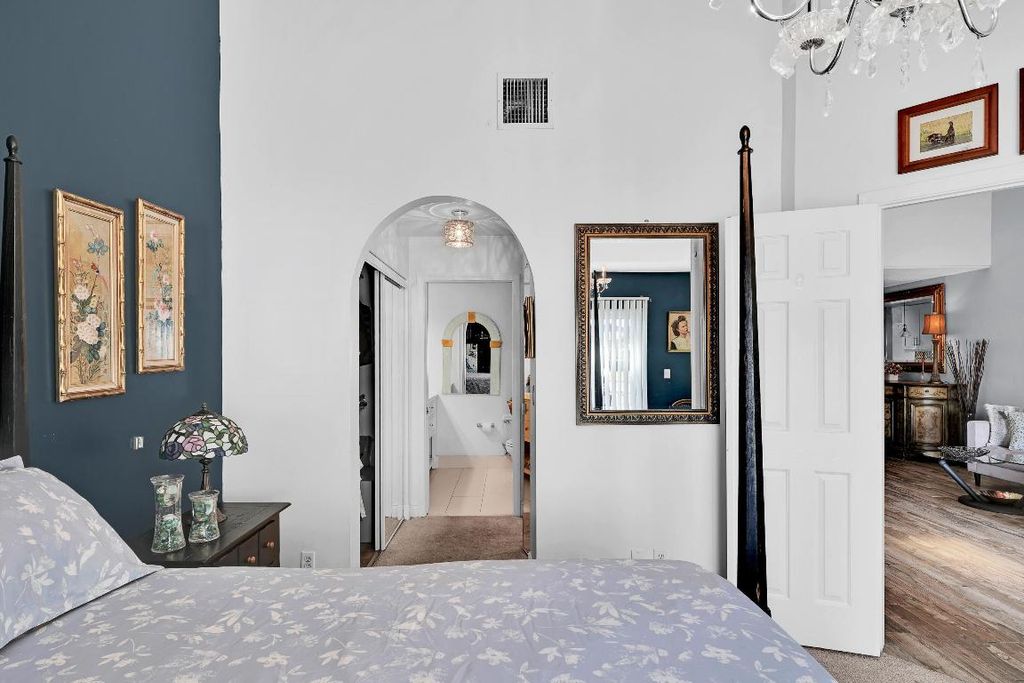 Image 16 of property listing at 6204 NW 74th Court, Parkland, FL 33067