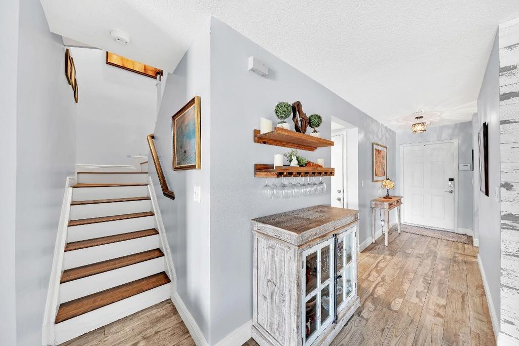 Image 27 of property listing at 6204 NW 74th Court, Parkland, FL 33067