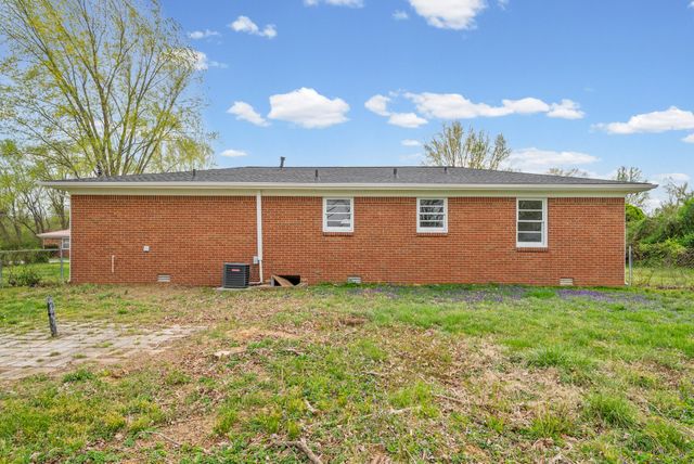 7016 Forest Park Blvd, Hopkinsville, KY 42240