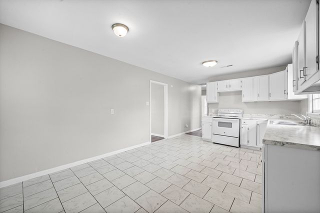 7016 Forest Park Blvd, Hopkinsville, KY 42240