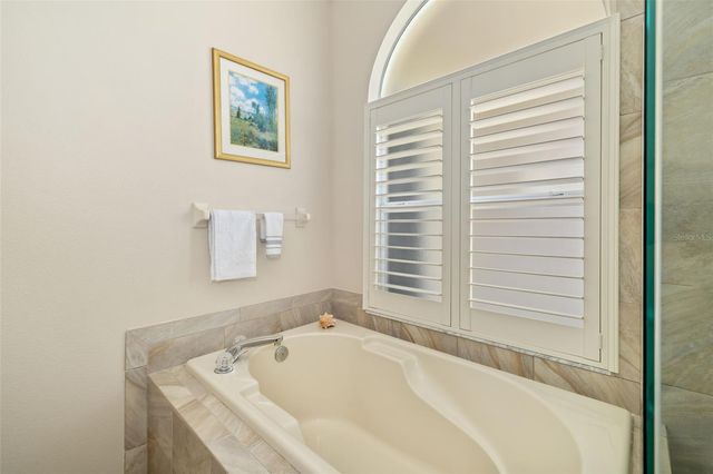 5300 MAHOGANY RUN AVENUE, Sarasota, FL 34241