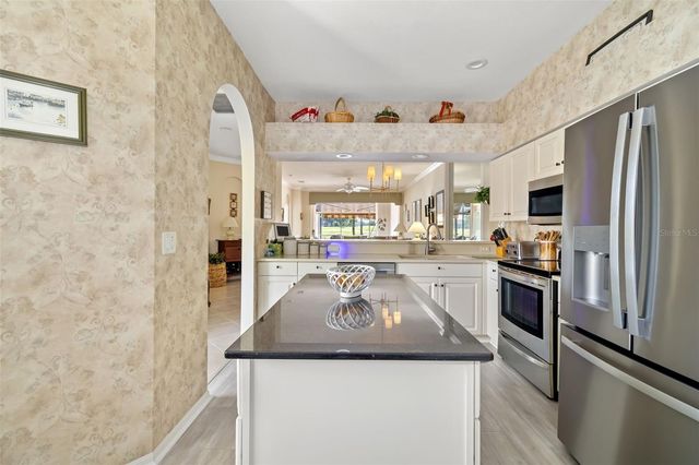 5300 MAHOGANY RUN AVENUE, Sarasota, FL 34241