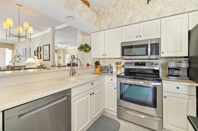 5300 MAHOGANY RUN AVENUE, Sarasota, FL 34241