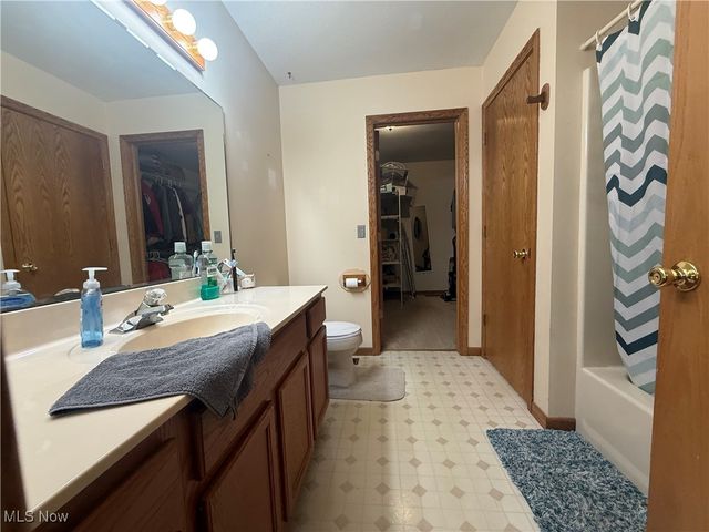 416 State Road, Warren, OH 44483