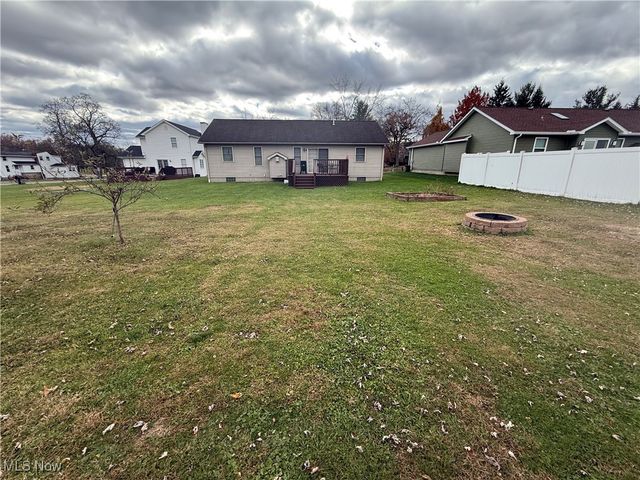 416 State Road, Warren, OH 44483