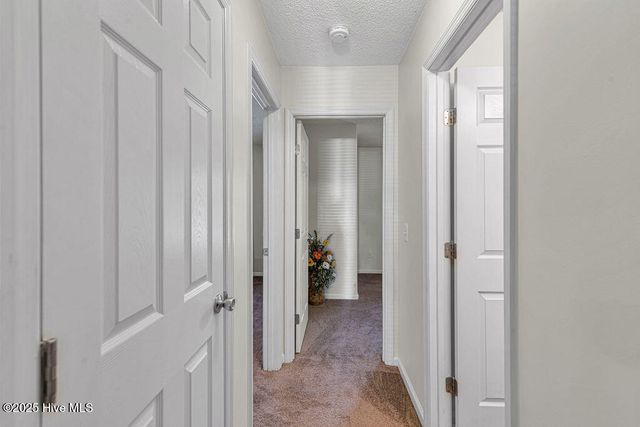 202 Hominy Court, Hubert, NC 28539