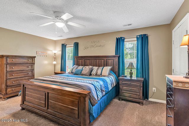202 Hominy Court, Hubert, NC 28539