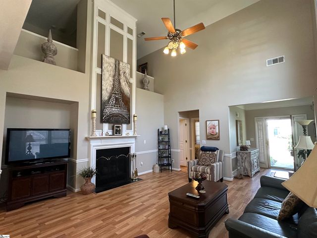 112 Saint James Place Drive, Greer, SC 29650