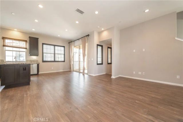 81 Strawberry, Irvine, CA 92620