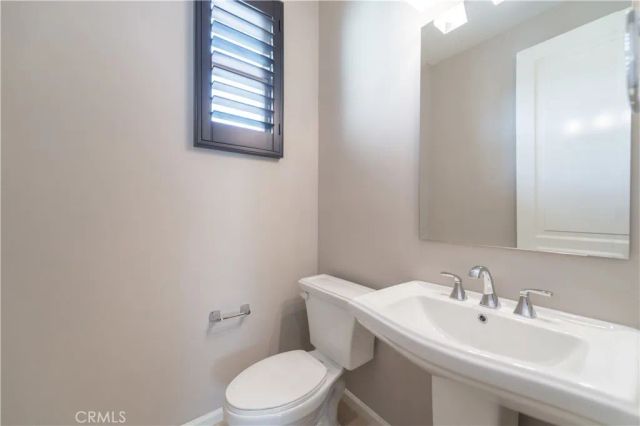 81 Strawberry, Irvine, CA 92620