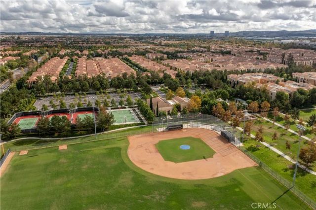 81 Strawberry, Irvine, CA 92620