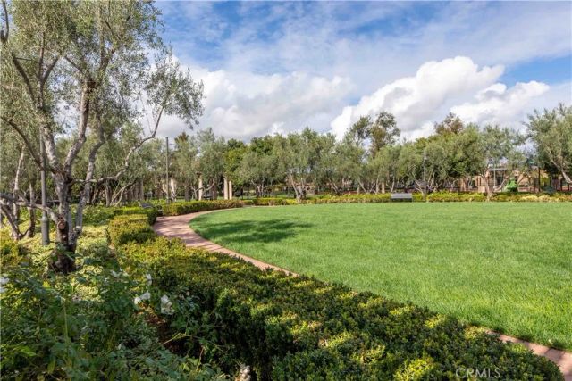 81 Strawberry, Irvine, CA 92620