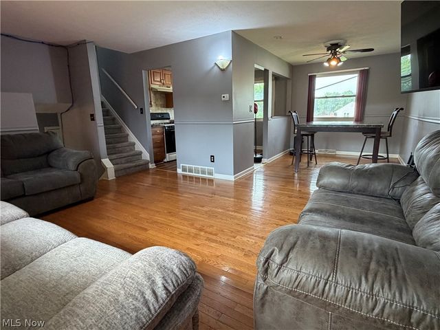 24881 Ridgeline Drive, Bedford Heights, OH 44146