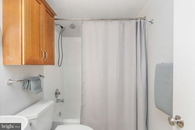 5710 SAILSTONE LN, Woodbridge, VA 22193