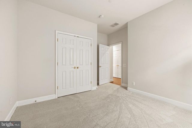 8909 YELLOW DAISY PL, Lorton, VA 22079