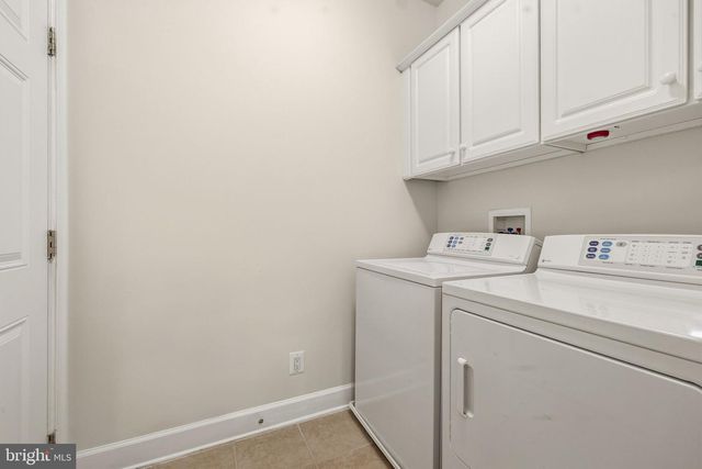 8909 YELLOW DAISY PL, Lorton, VA 22079