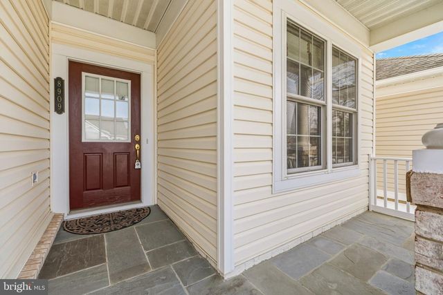 8909 YELLOW DAISY PL, Lorton, VA 22079