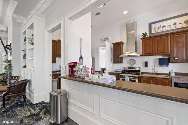 8909 YELLOW DAISY PL, Lorton, VA 22079