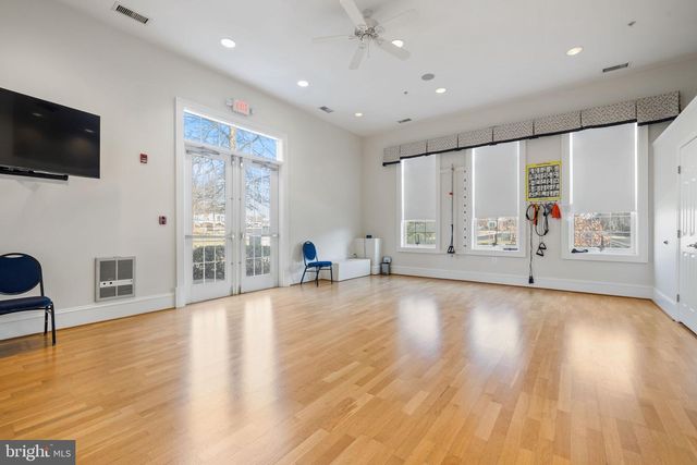 8909 YELLOW DAISY PL, Lorton, VA 22079