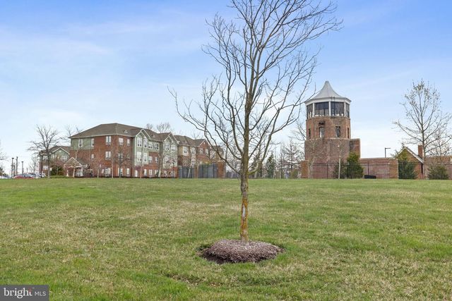 8909 YELLOW DAISY PL, Lorton, VA 22079