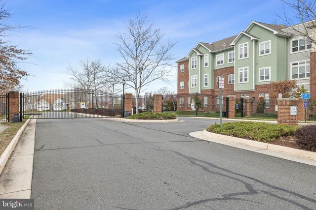 8909 YELLOW DAISY PL, Lorton, VA 22079