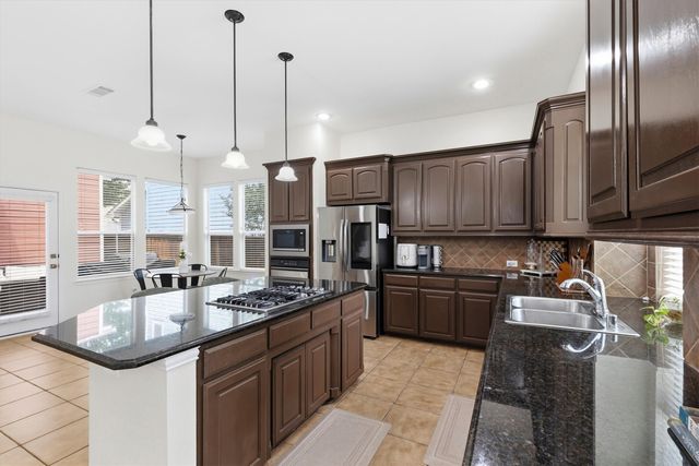 2520 Kodiak Circle, Euless, TX 76039