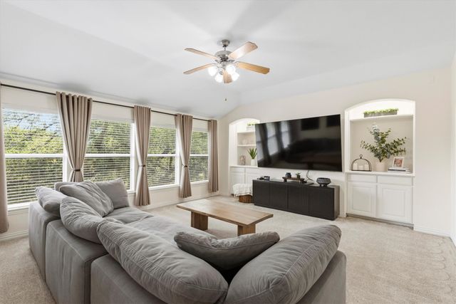 2520 Kodiak Circle, Euless, TX 76039