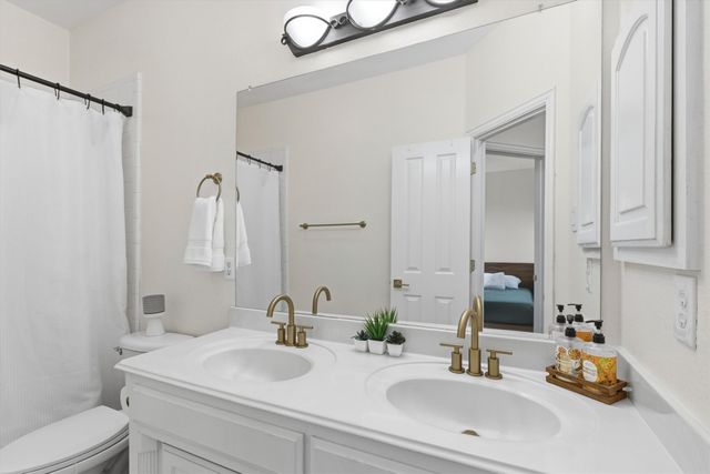 2520 Kodiak Circle, Euless, TX 76039