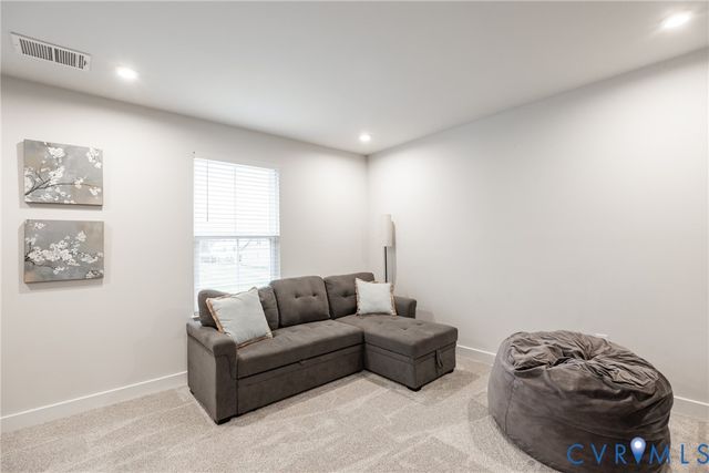 8512 Centerline Dr, Chesterfield, VA 23832