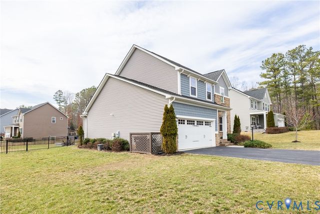 8512 Centerline Dr, Chesterfield, VA 23832