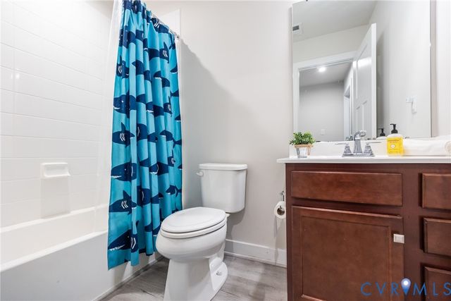 8512 Centerline Dr, Chesterfield, VA 23832