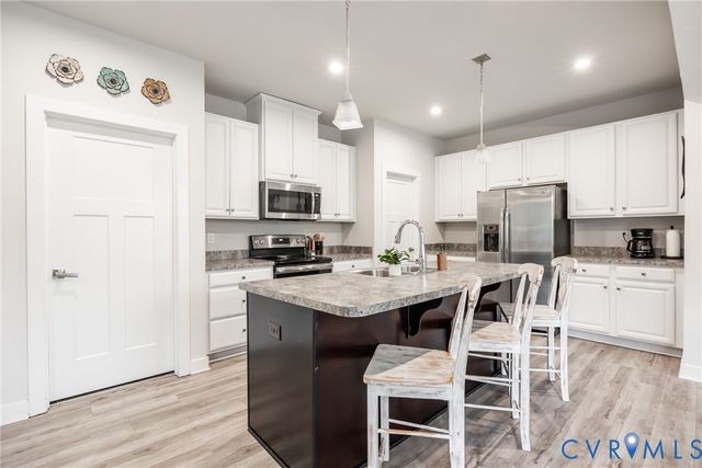 8512 Centerline Dr, Chesterfield, VA 23832