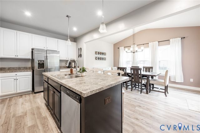 8512 Centerline Dr, Chesterfield, VA 23832