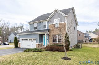 8512 Centerline Dr, Chesterfield, VA 23832