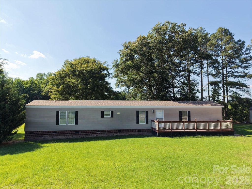 6036 HWY 742 Highway S, Wadesboro, NC 28170