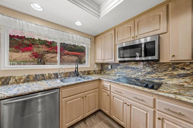 7906 Anders Circle, La Mesa, CA 91942