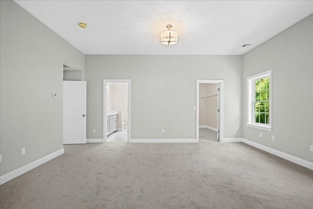60 Saundersdale Road, Charlton, MA 01507