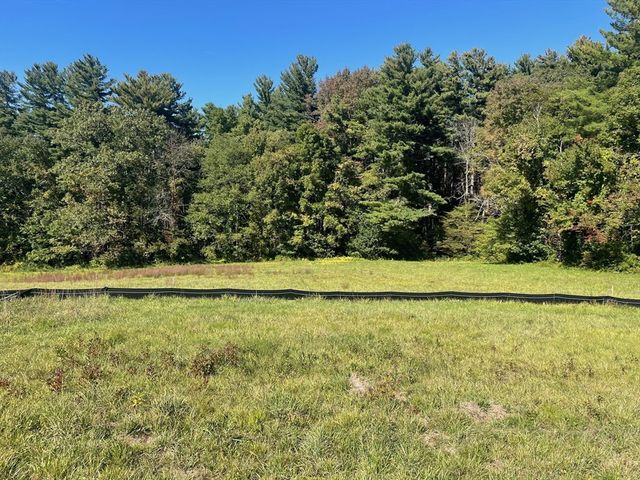 60 Saundersdale Road, Charlton, MA 01507