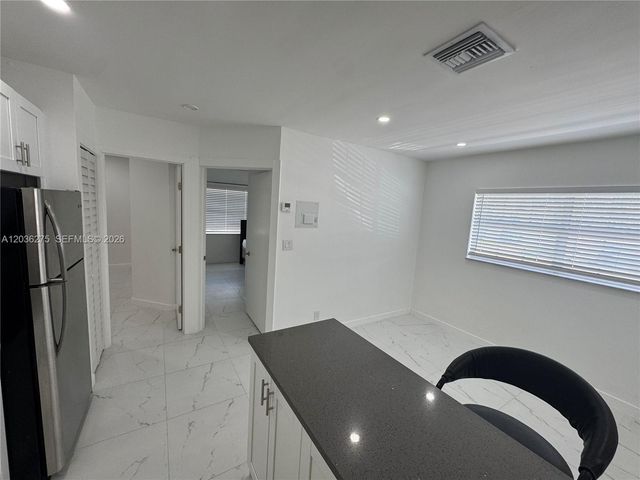 2192 NE 56th Court 1, Fort Lauderdale, FL 33308