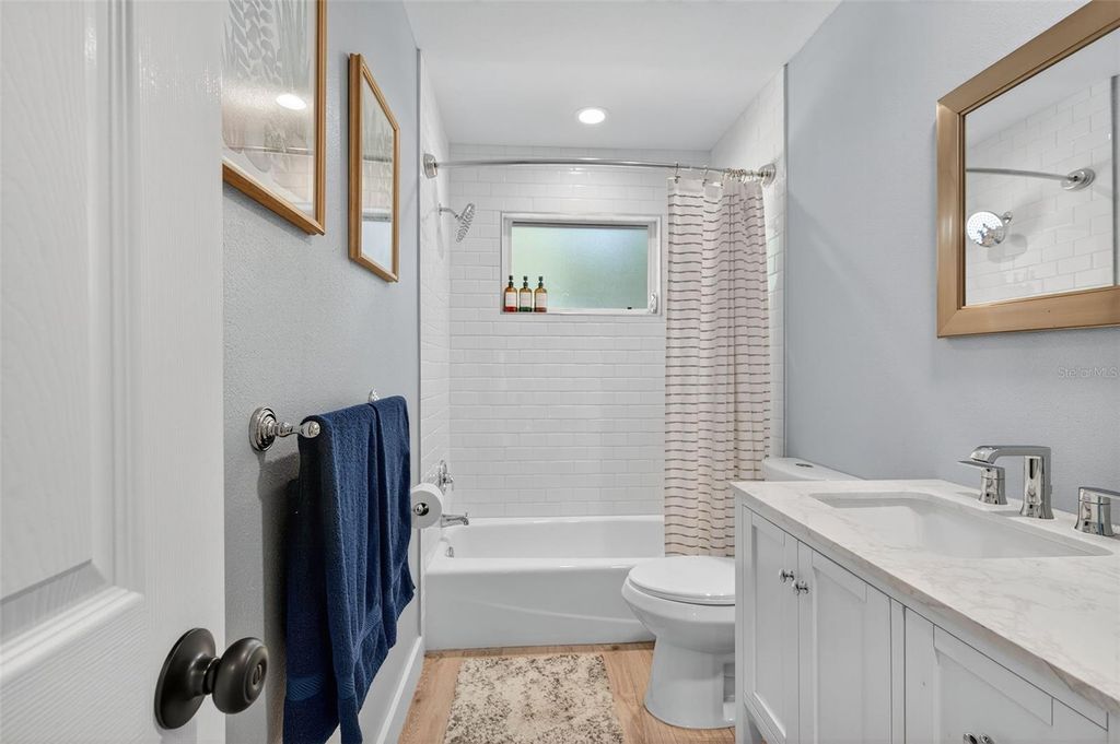 Image 33 of property listing at 118 27TH STREET W, Bradenton, FL 34205