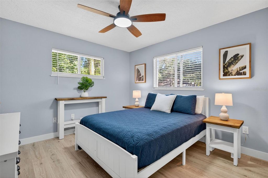 Image 34 of property listing at 118 27TH STREET W, Bradenton, FL 34205