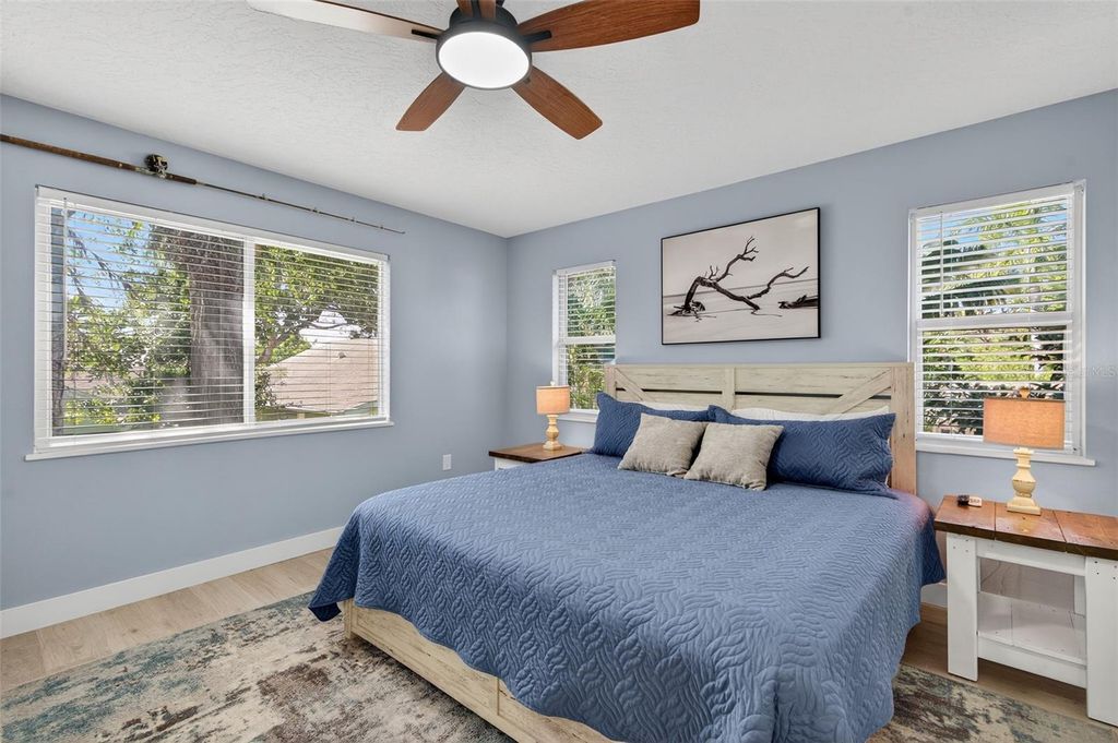 Image 40 of property listing at 118 27TH STREET W, Bradenton, FL 34205