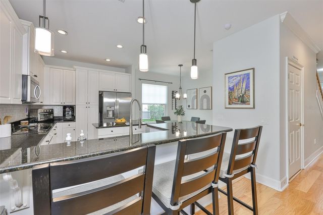 3925 W VASCONIA STREET, Tampa, FL 33629