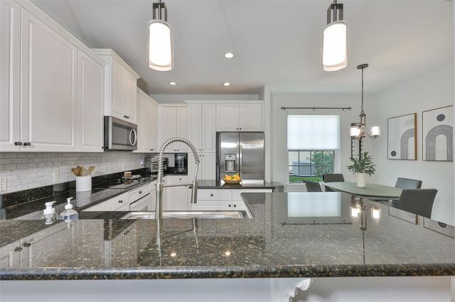 3925 W VASCONIA STREET, Tampa, FL 33629