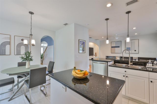 3925 W VASCONIA STREET, Tampa, FL 33629