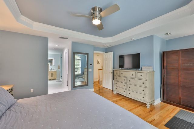 3925 W VASCONIA STREET, Tampa, FL 33629