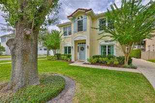 3925 W VASCONIA STREET, Tampa, FL 33629