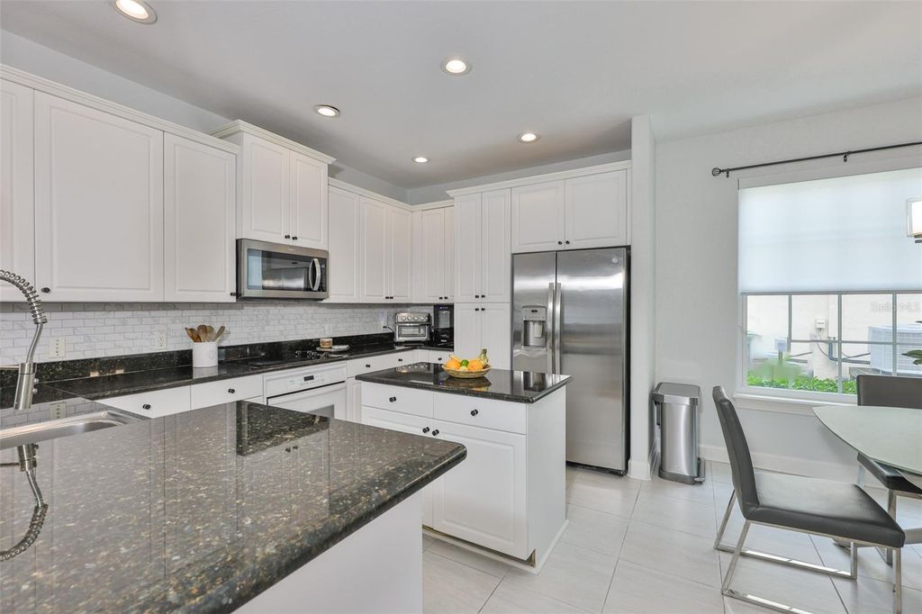 Image 13 of property listing at 3925 W VASCONIA STREET, Tampa, FL 33629