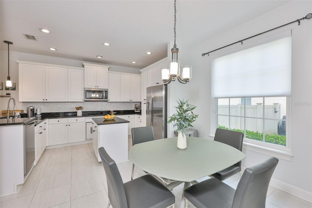 Image 14 of property listing at 3925 W VASCONIA STREET, Tampa, FL 33629